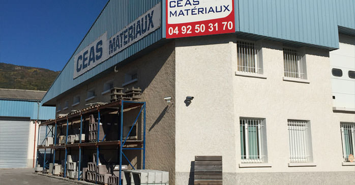 Siège de l'entreprise CEAS France Matériaux à la Bâtie-Neuve